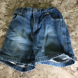 Kenneth Cole Reaction denim shorts